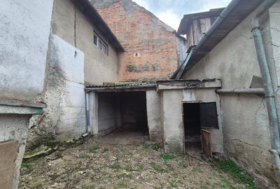 Casă individuală cu 2 camere cu Teren 168 Mp în Central - 2