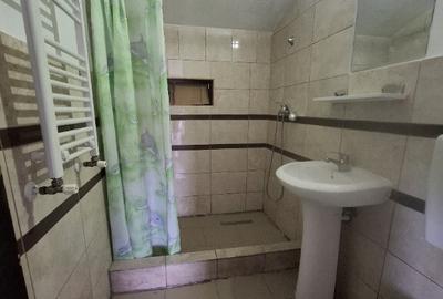 Inchiriez apartament 1 camera pentru muncitori 30 ron/pat Confectii - 4