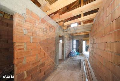 Casă cu 3 camere în Bod - 12