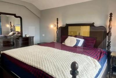 Casă cu 5 camere cu Teren 610 Mp în Central - 1