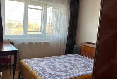 Apartament cu 3 camere decomandat în Broșteni - 2