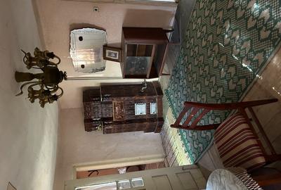 Teren intravilan si casa batraneasca - 1