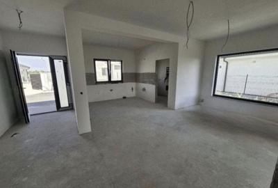 Casă cu 3 camere în Central - 2