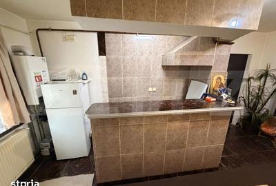 Apartament cu 3 camere decomandat, mobilat în Calea București - 8
