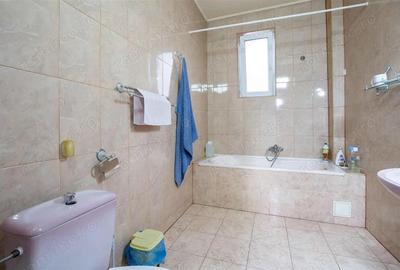 Casă cu 4 camere cu Teren 150 Mp în Central - 9