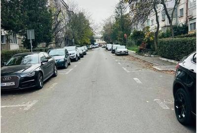 Garsonieră decomandată în Rogerius