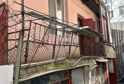 Casă cu 2 camere cu Canalizare în Grivița - 4