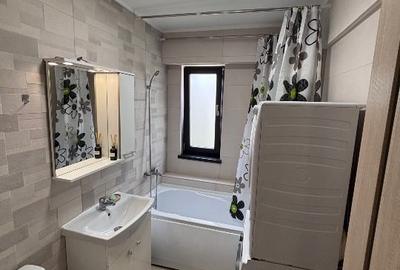 Apartament cu 2 camere decomandat în Baza 3 - 8