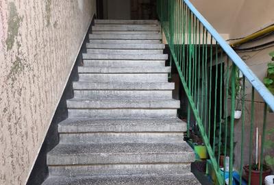 Vand apartament 3 camere situat in Bumbe?ti Jiu - 3