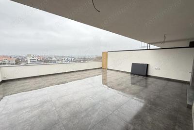 Apartament cu 4 camere în Albert - 18