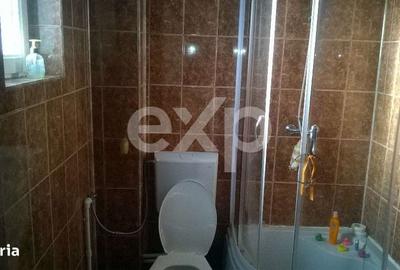 Casă cu 4 camere în Merișani - 2