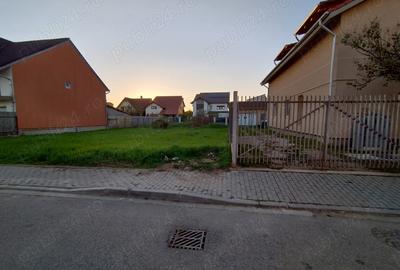 Teren de 600 mp, în Exterior Vest