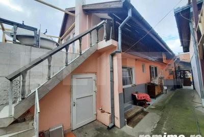 Casă cu 12 camere cu Teren 1050 Mp în Steaua - 8