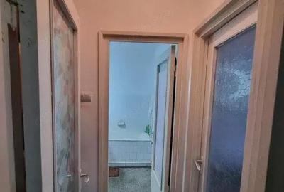 Apartament cu 2 camere semidecomandat în Micro 16 - 2