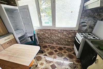 Garsoniera vanzare etaj 1 4 mobilata si utilata Garsoniera vanzare etaj 1 4 mobilata si utilata - 1