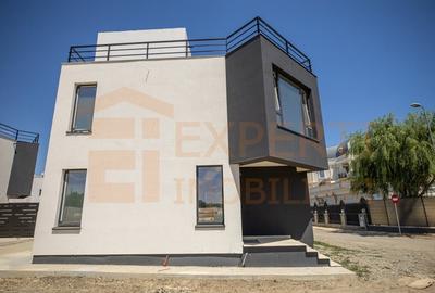 O casa cu priveliste cat o vacanta. Acasa, in Palazu Mare. - 13