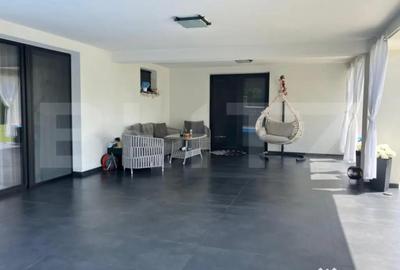 Casă cu 7 camere cu Teren 1440 Mp în Uriu - 10