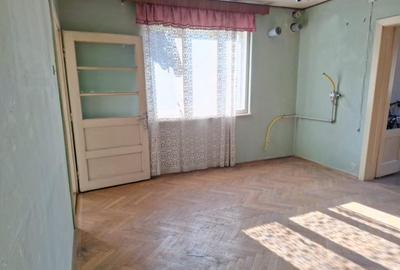 Casă cu 5 camere cu Canalizare în Săcele