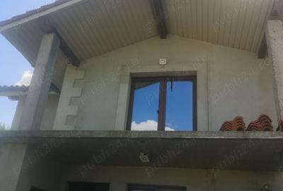 Vand casa la tara Vand casa la tara - 7