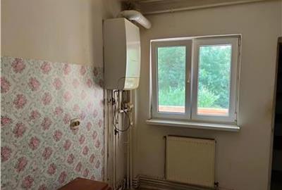 Apartament cu 4 camere, decomandat - zona Racadau - 9