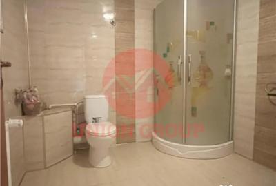 Casă cu 7 camere cu Teren 660 Mp în Lazu - 2