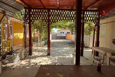 Casă cu 4 camere în Central - 2