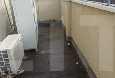 Spatiu comercial, de vanzare, parter + apartament la etaj, z - 10