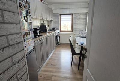 Apartament cu 3 camere decomandat în Sud - 4