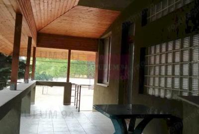 Casă cu 6 camere cu Teren 400 Mp în Ghencea - 3