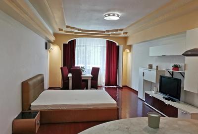 Garsonieră decomandată în Central - 2