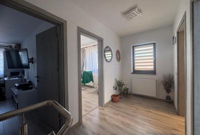 VILA COMPLET MOBILATA STRADA ASFALTATA 5 CAMERE - 3