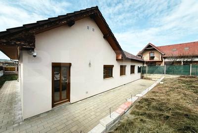 Casă individuală cu 4 camere cu Canalizare în Sânnicoară - 14