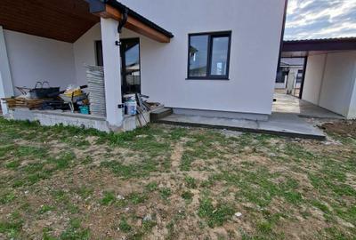Casă cu 4 camere în Botiz - 3