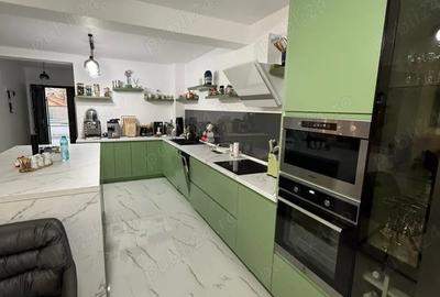 Casă cu Teren 600 Mp în Petros - 3
