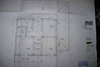 Casă cu 7 camere cu Canalizare în Central - 2