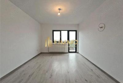 Apartament cu 3 camere decomandat în Ipotești - 8