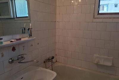 Apartament cu 3 camere semidecomandat în Colentina - 7