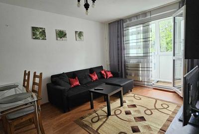Apartament cu 2 camere decomandat în Drumul Taberei