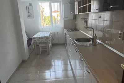 Apartament cu 2 camere decomandat în Apărătorii Patriei - 6