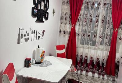 Apartament cu 3 camere decomandat în Central - 1
