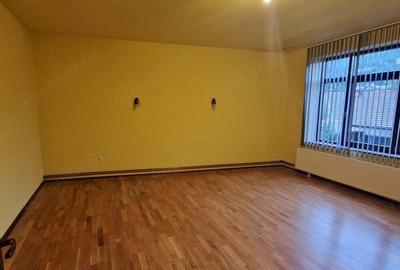 Casă cu 2 camere în Muncitoresc - 2