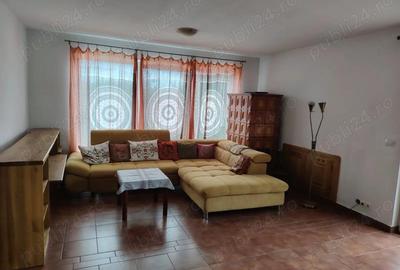 Casă cu 5 camere cu Teren 675 Mp în Central