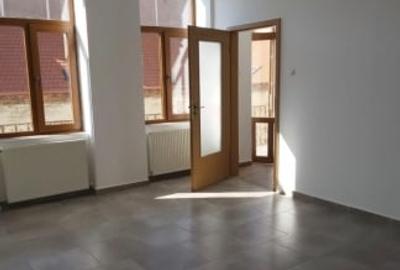 Spatiu birouri, finisat, 55 mp, central - 3
