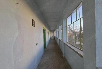 Casă cu 3 camere cu Teren 1470 Mp în Central - 3