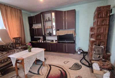 Casa tradi?ionala in Benge?ti-Ciocadia, str. Linia Mar - 4