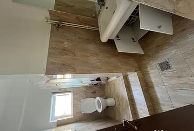 Spațiu comercial, de 70 mp, în Central - 7