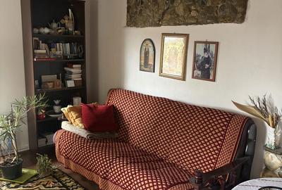 Casă cu 4 camere cu Teren 2000 Mp în Beceni - 8