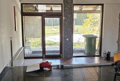 Casă cu 4 camere cu Teren 1300 Mp în Central - 3