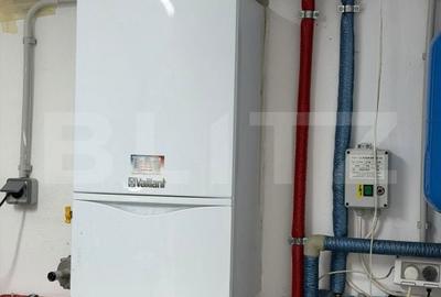 Casă cu 7 camere cu Teren 1800 Mp în Central - 3