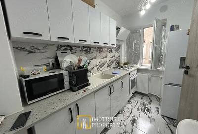 Apartament cu 3 camere decomandat în Central - 1